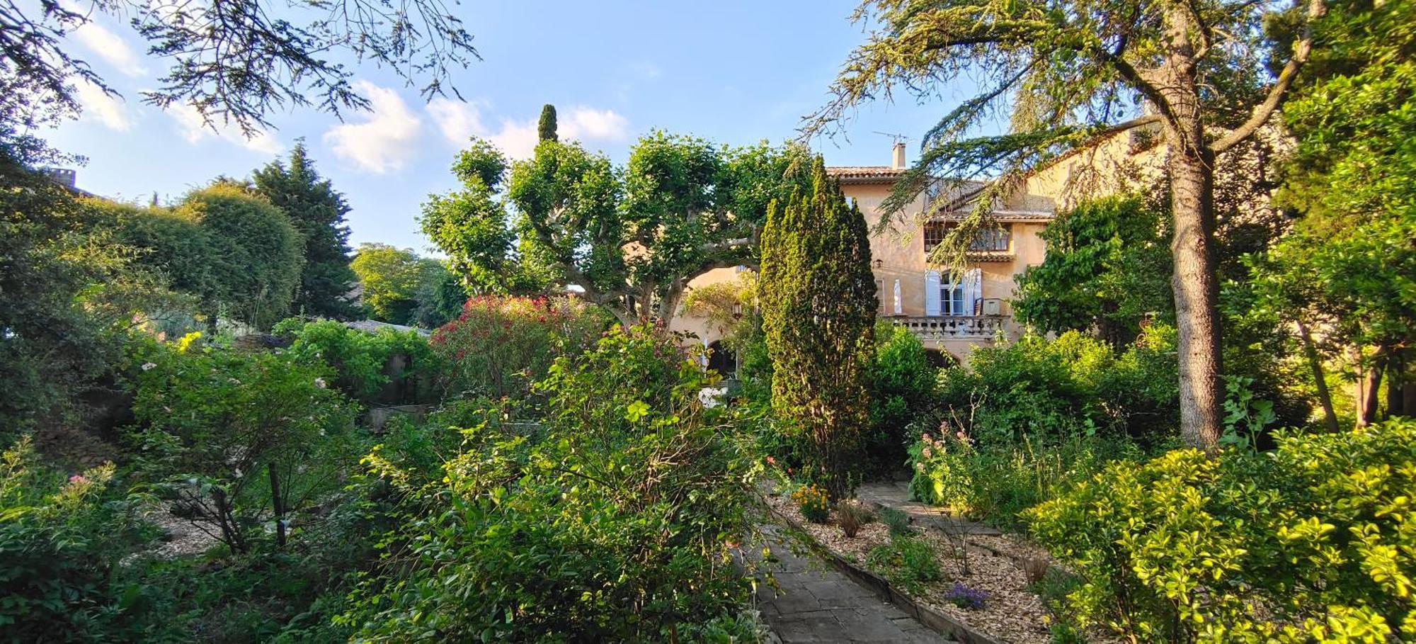 Rue Du Chateau A Cabrieres D'Avignon Bed & Breakfast Екстериор снимка