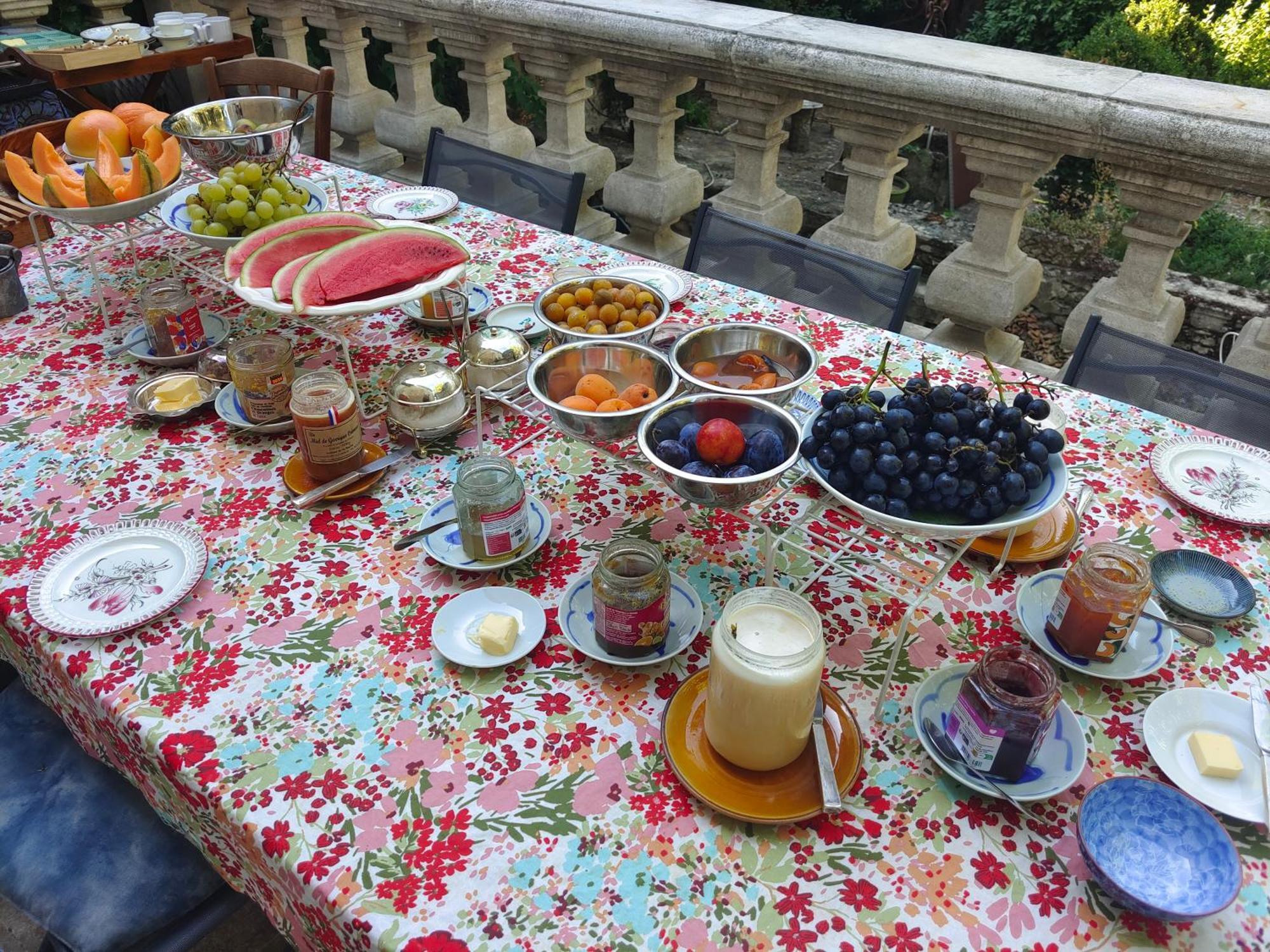 Rue Du Chateau A Cabrieres D'Avignon Bed & Breakfast Екстериор снимка