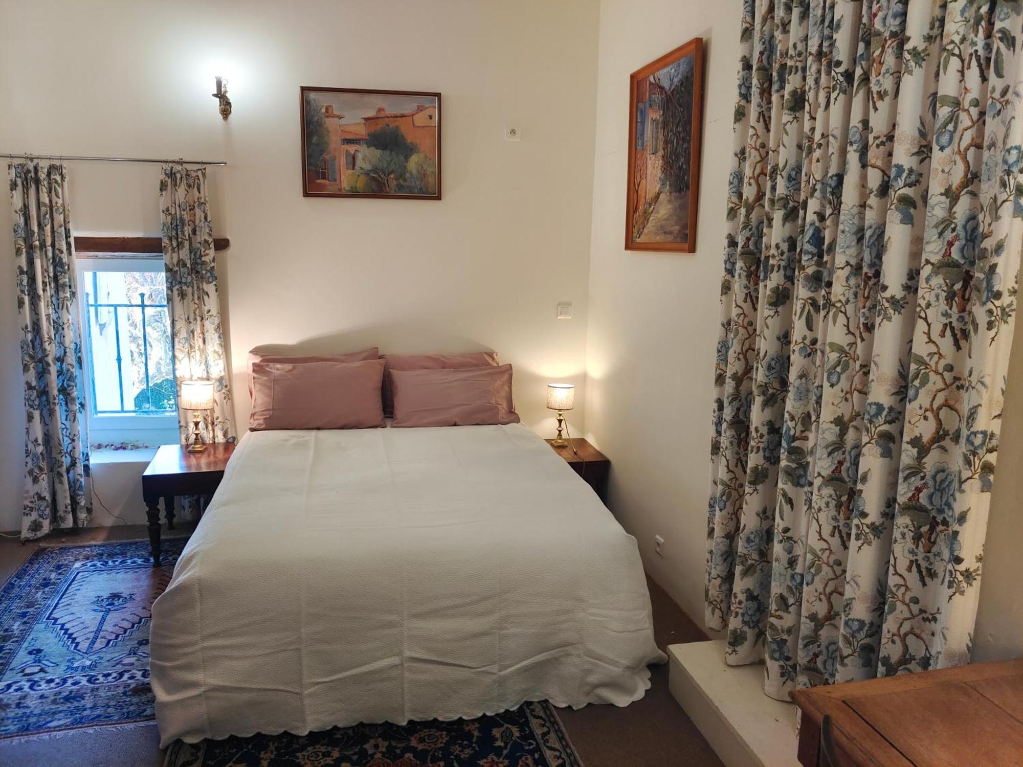 Rue Du Chateau A Cabrieres D'Avignon Bed & Breakfast Екстериор снимка