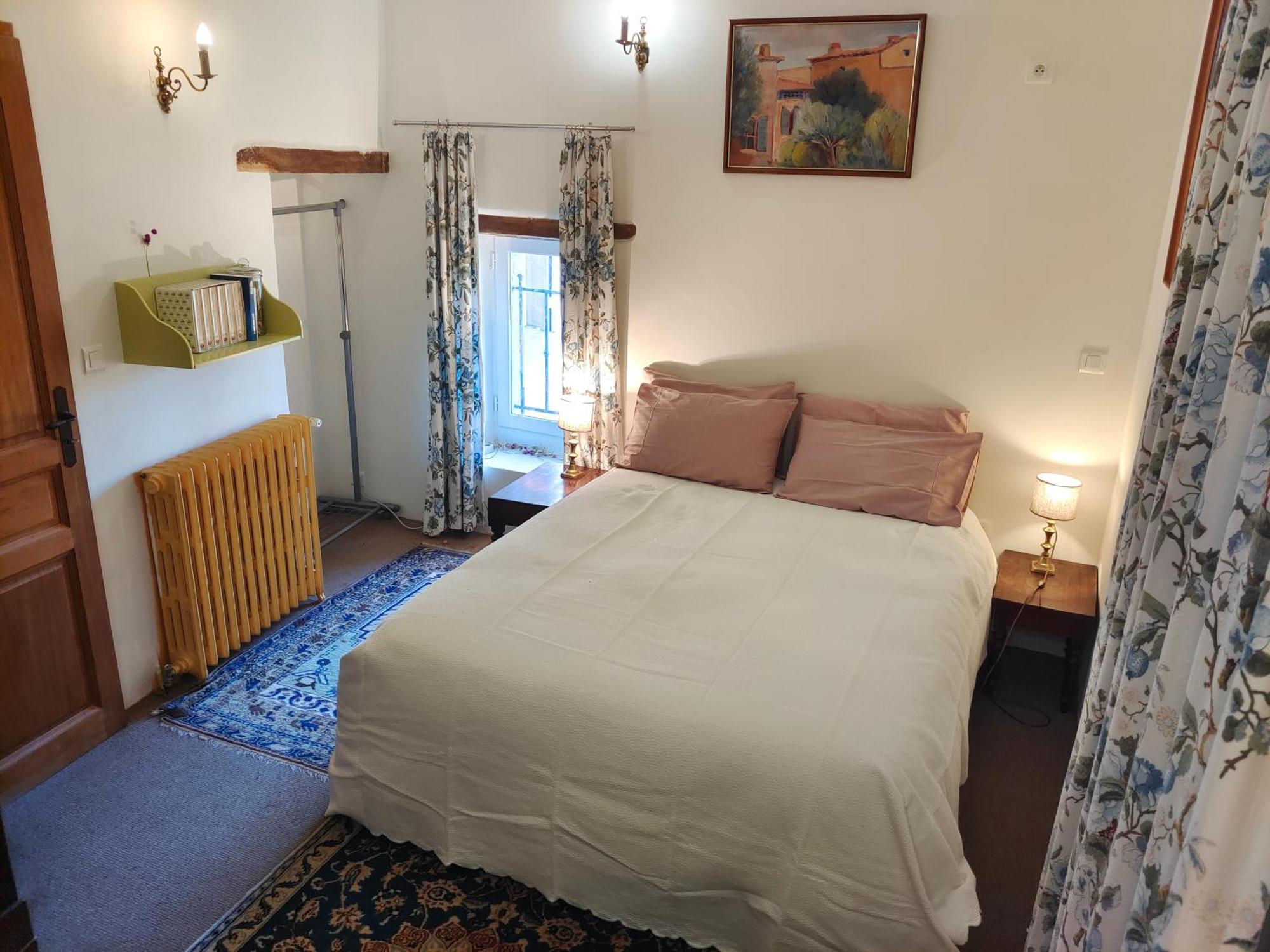 Rue Du Chateau A Cabrieres D'Avignon Bed & Breakfast Екстериор снимка