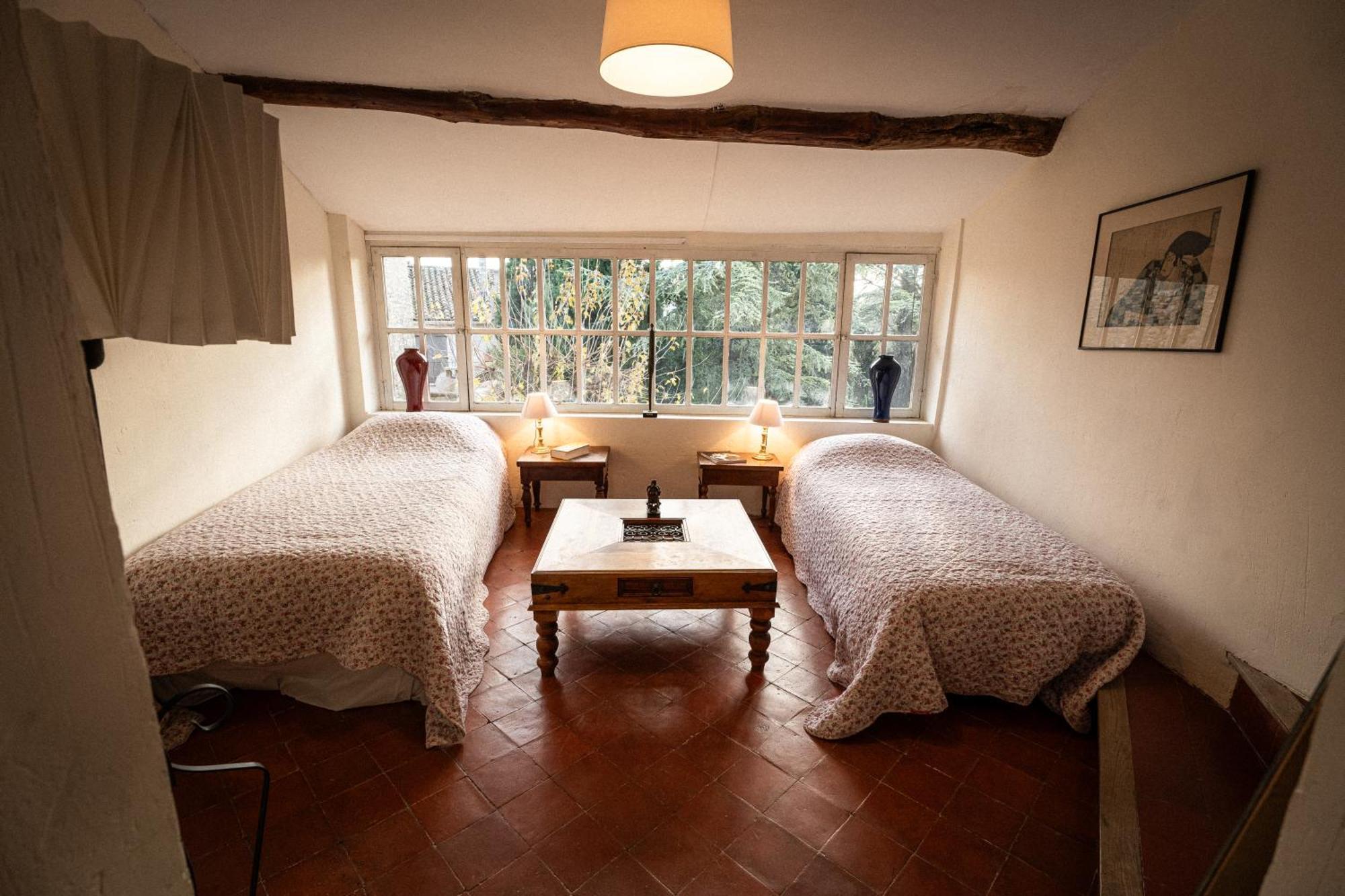 Rue Du Chateau A Cabrieres D'Avignon Bed & Breakfast Екстериор снимка